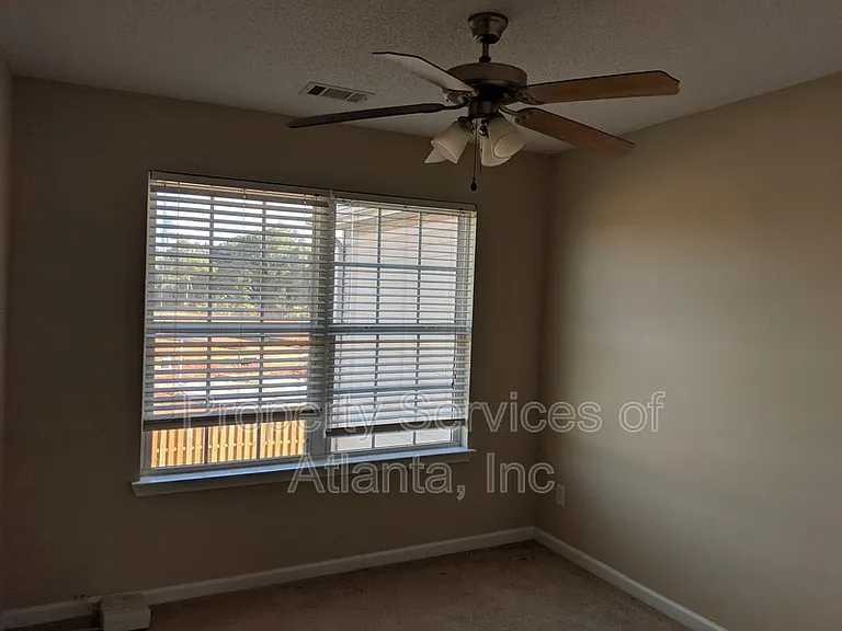 2265 Nicole Dr — Photo 7