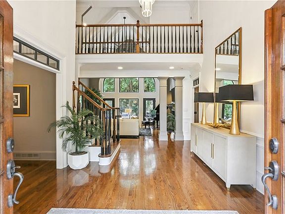 4th image of 509 Reston Mill Ln SE