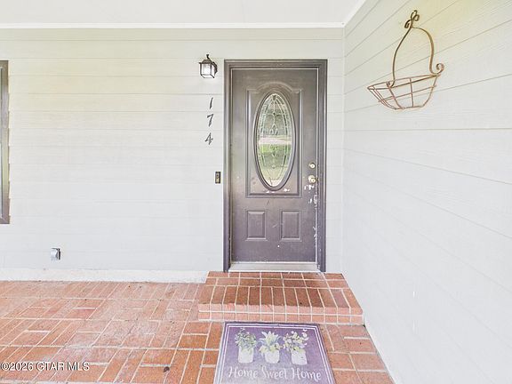 5th image of 174 Sonia Dr