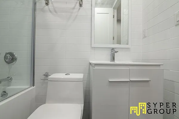 Rented by The Syper Group | media 19