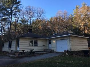 133 Pierce Ave, Hanson, MA 02341