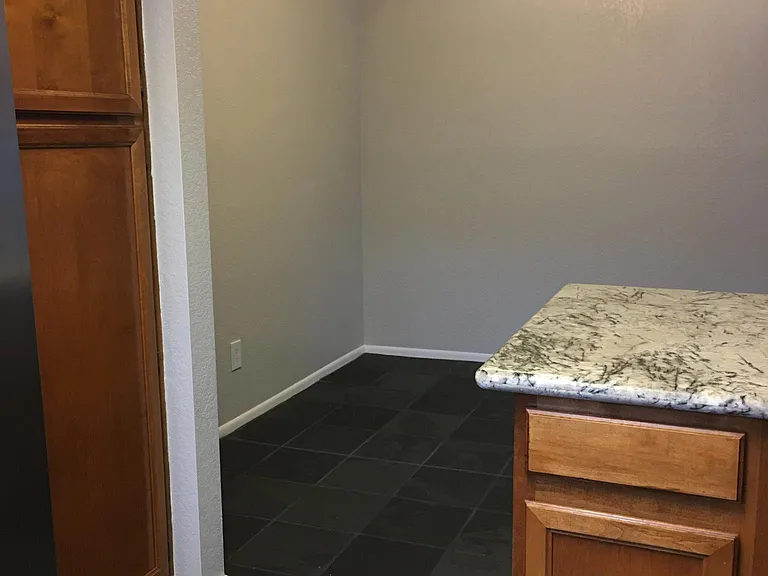 1905 E University Dr #P-136 — Photo 18