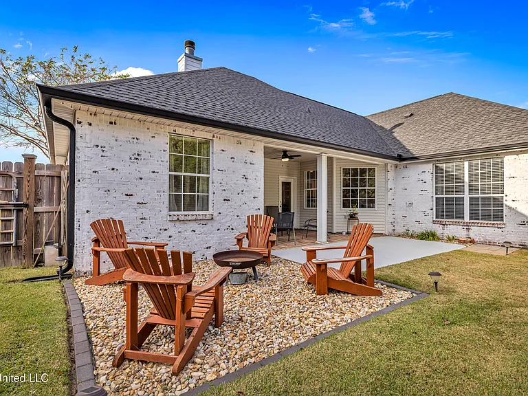 15336 Lakeview Ct — Photo 25