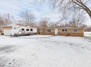 729 Meridian Rd, Valparaiso, IN 46385