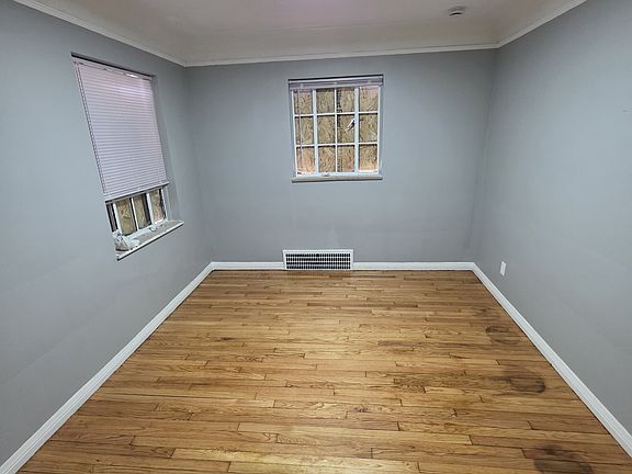 2nd image of 9775 Kensington Ave
