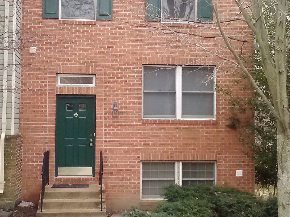1st image of 12917 Bjork Ln