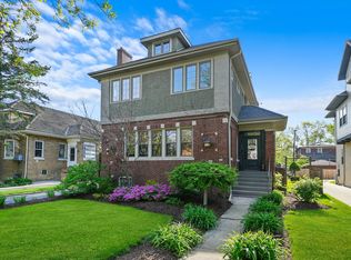 555 S Saylor Ave, Elmhurst, IL