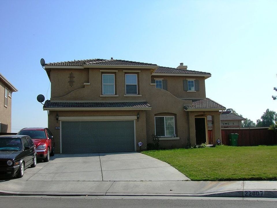1st image of 22007 Goldenchain St