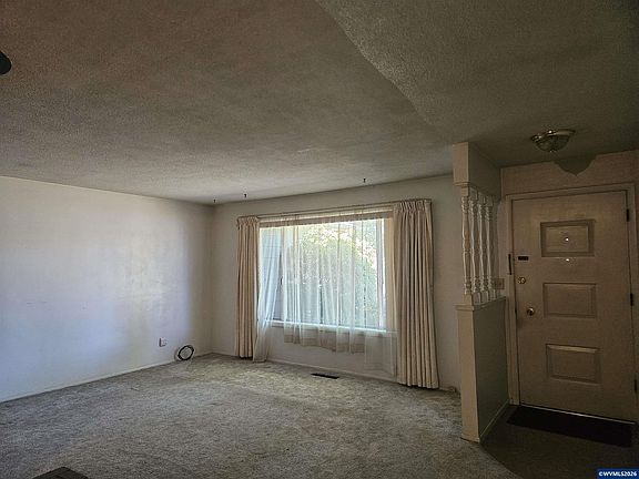 2nd image of 4526 Pennsylvania Ave SE