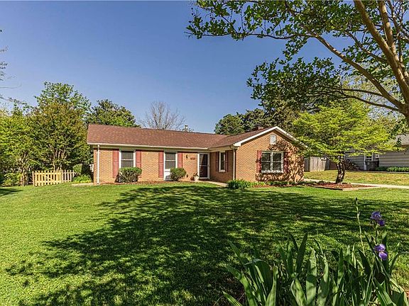 2nd image of 5423 Amberhill Dr