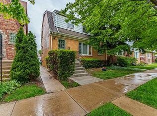 1344 Cuyler Ave, Berwyn, IL 60402