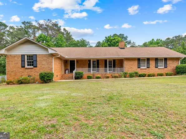 210 Cedar Trl, Jonesboro, GA 30238