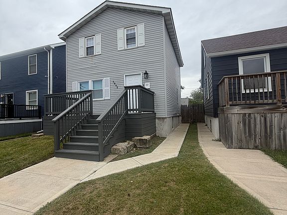 3rd image of 4840 Elm Ave