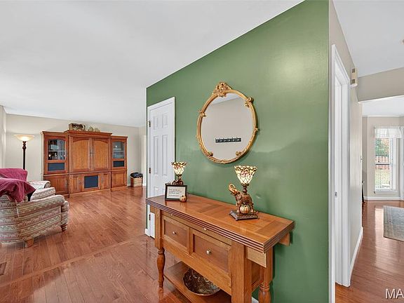 5th image of 16672 Westglen Farms Dr