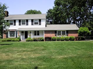 29118 Osborn Rd, Bay Village, OH 44140