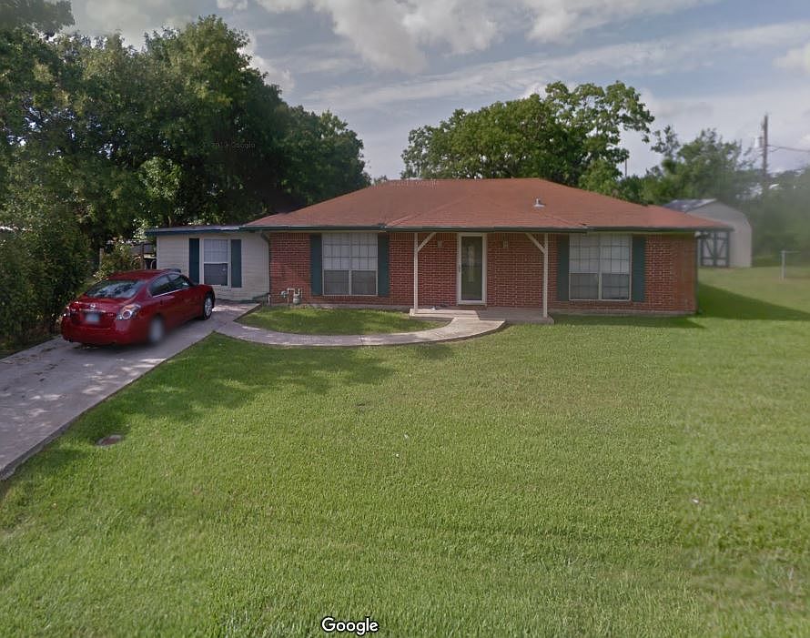 2nd image of 1913 41st Ave N