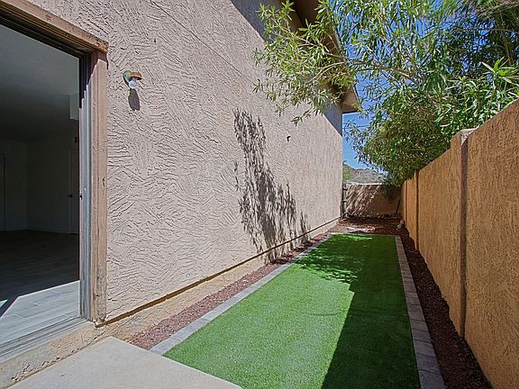 5th image of 13211 N 21st Pl