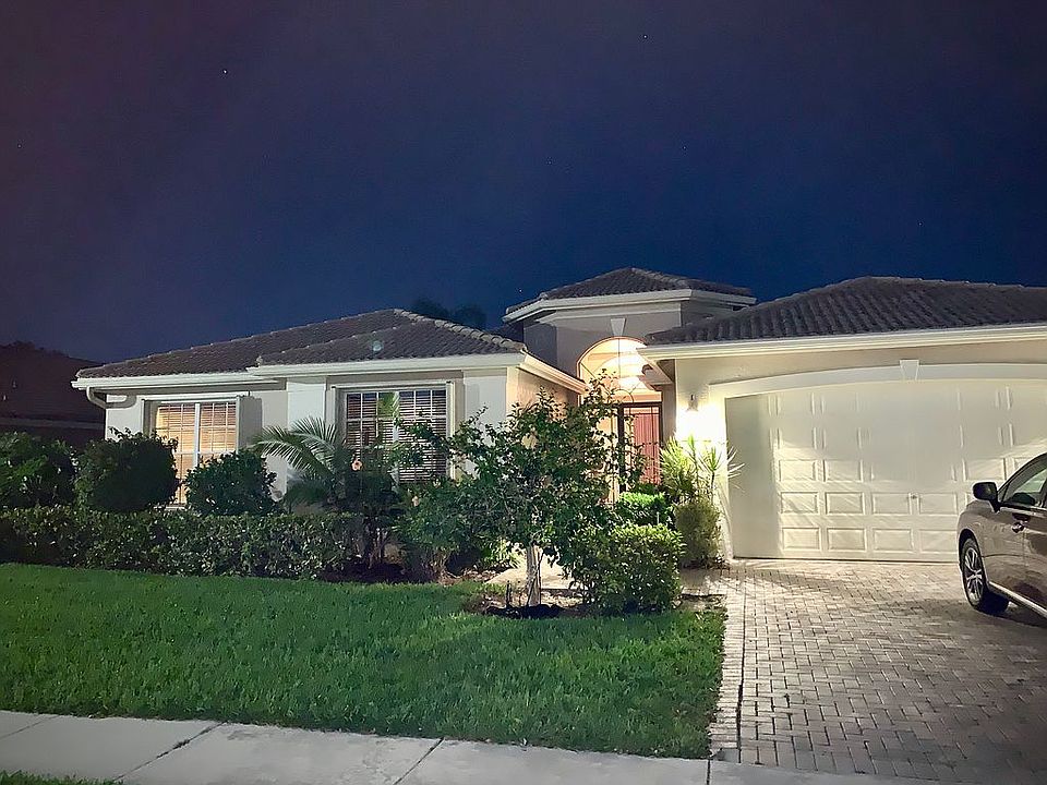 1st image of 13227 Alhambra Lake Cir