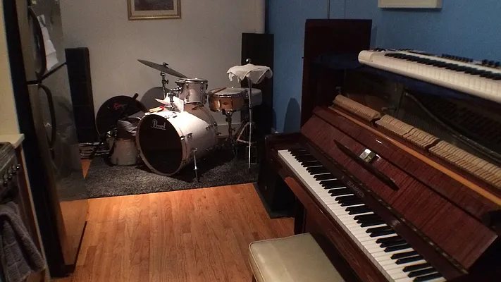 Rented by Nooklyn NYC LLC | media 20