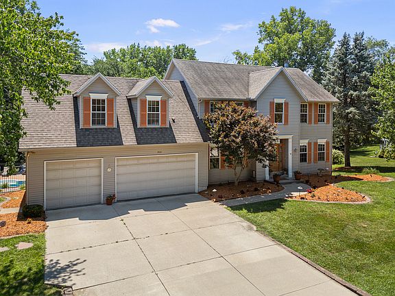 2nd image of 1918 Brierwood Ln