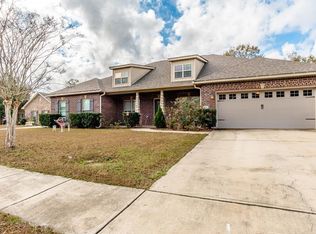 2166 Graceland Ct, Mobile, AL 36695