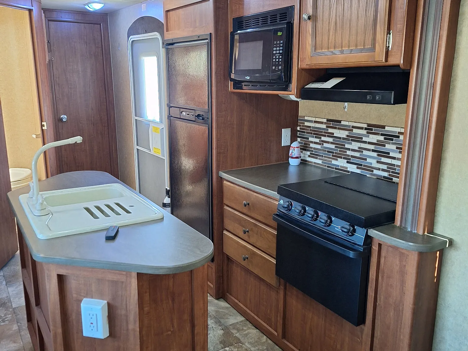 1 bed, 800 sqft, $950 — Photo 2