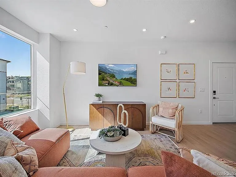 11960 Soprano Cir #204 — Photo 11