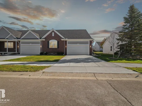 1466 Lincoln St, Lapeer, MI 48446
