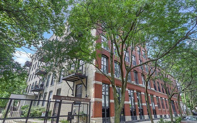 1st image of 2511 W Moffat St APT 201-L