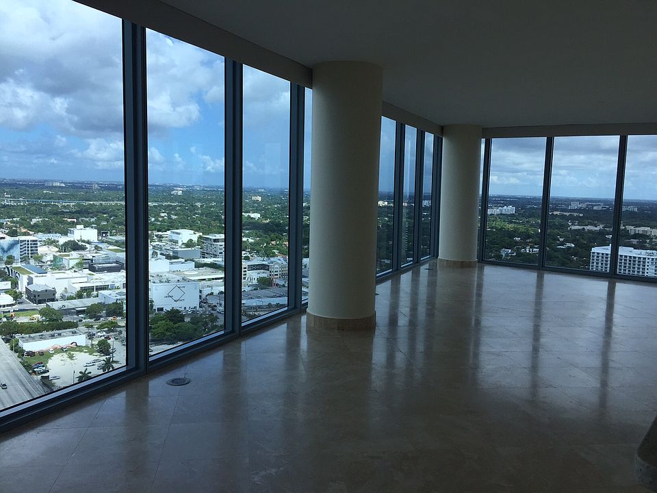 1st image of 601 NE 36th St APT 3101