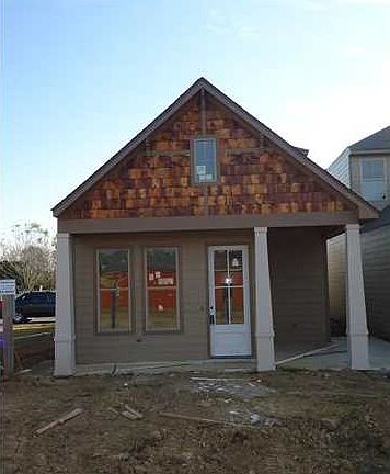 2nd image of 112 Miramar Blvd