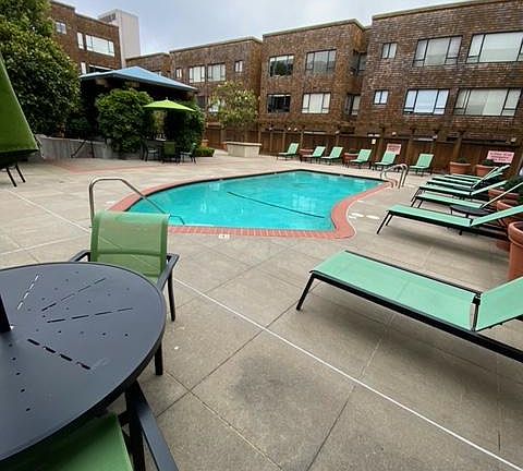 4th image of 1551 Bay St #163