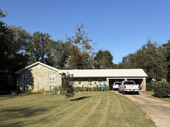 200 Morning Star Ln, Mount Airy, GA 30563