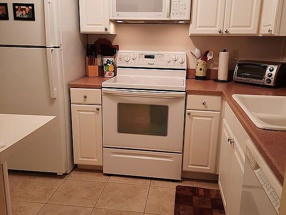 4th image of 2801 N Halifax Ave APT 144