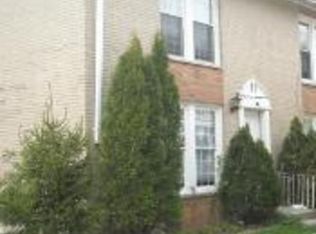 2164 Hebron Ave, Zion, IL 60099