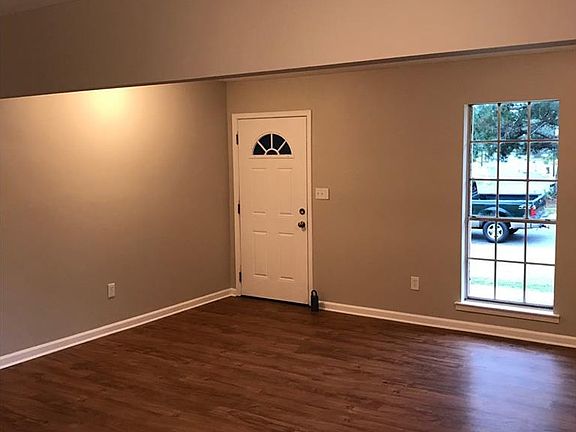 2nd image of 6139 Pinebrook Dr