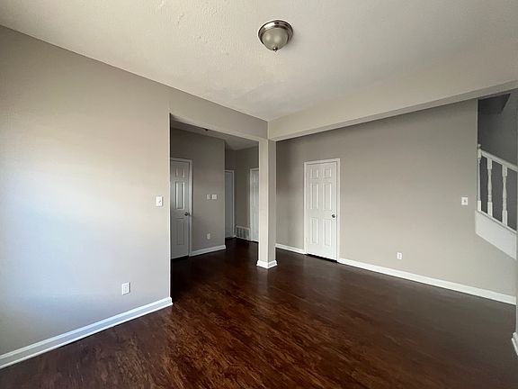 2nd image of 7878 Autumn Creek Dr