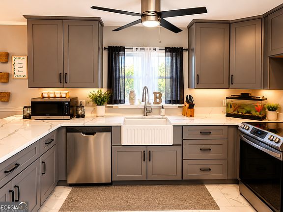 4th image of 4240 White Tail Way