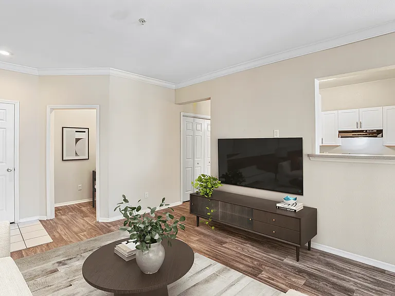 The Lodge at Mallard Creek Apartments — Photo 34