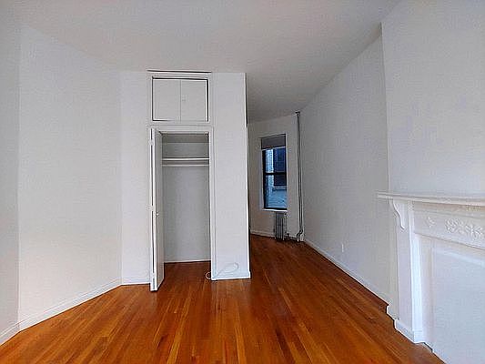 4th image of 180 E 101st St #5
