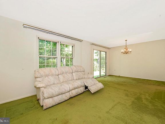 5th image of 1805 Greenplace Ter