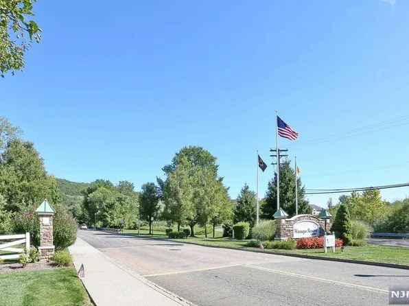 3305 Warrens Way, Wanaque, NJ 07465