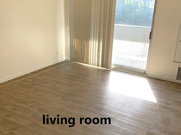 4th image of 640 Serramonte Blvd APT 13