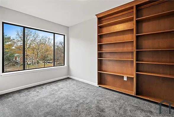 3 bed, 1447 sqft, $2,830 — Photo 4