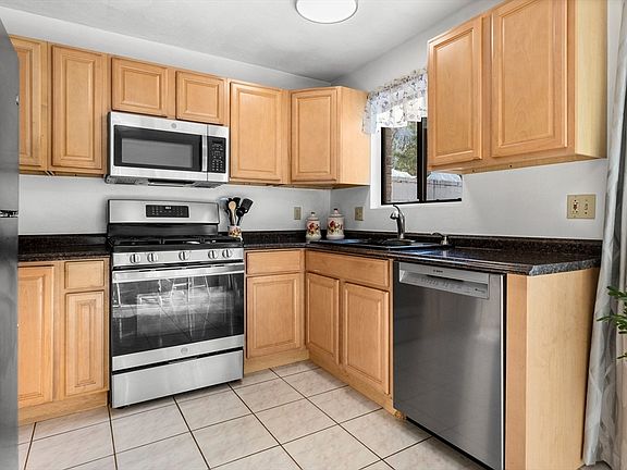 2nd image of 130 Farrwood Dr Unit 130