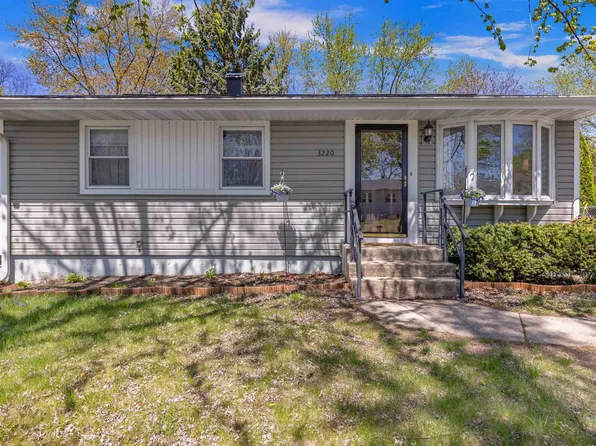 3220 18th St, Rockford, IL 61109