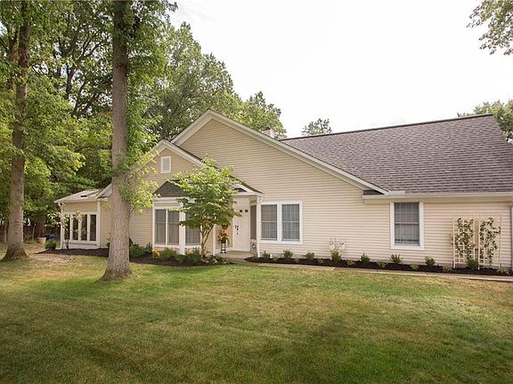 2nd image of 225 Westwind Dr