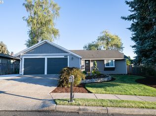 2240 SW 23rd St, Gresham, OR 97080
