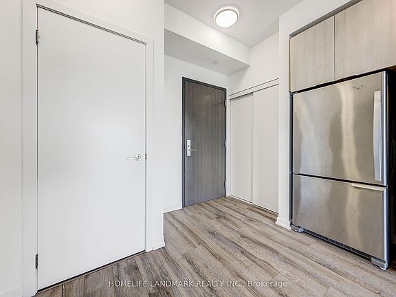 3rd image of 52 Forest Manor Rd #1011