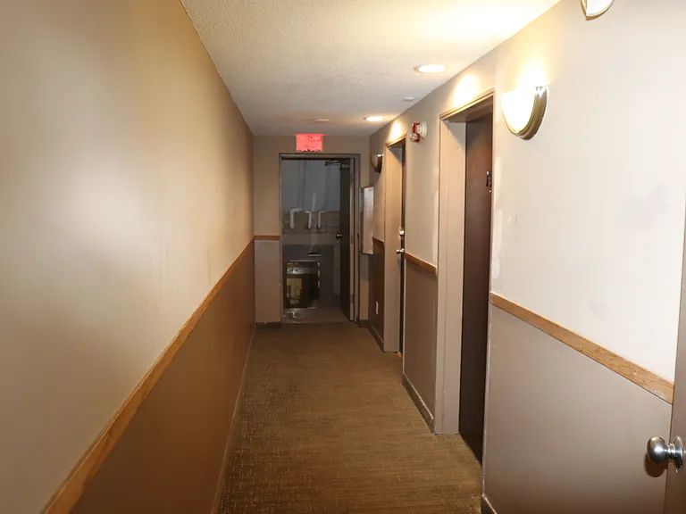 Pleasant Apartments — Photo 18